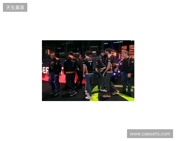 戴帽助球队大胜西海岸,官方:蓉城外援费利佩当选中超第4轮最佳